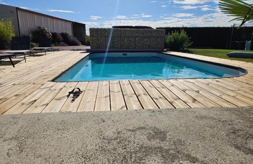 Saint-Nicolas-de-Bourgueil Apartment | Le Repaire de Bacchus