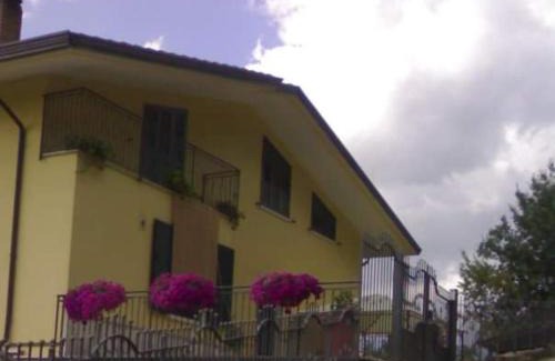 Tufo Apartment | LE RIVE - Soggiorno/Vacanza a TUFO (Avellino)