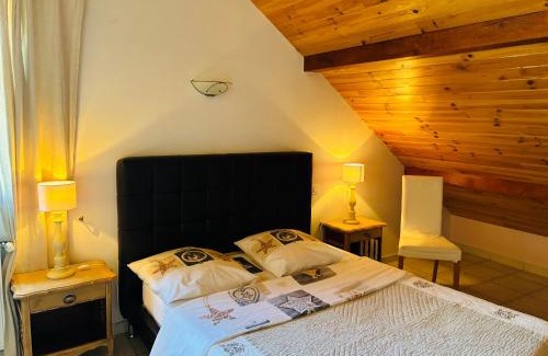 Le Glaizil Bed & Breakfast | Le Rocher des Ducs, vue sur montagne, abris voitures et motos