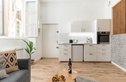 Dobree-Bon Port Apartment | Le Rococo - Expérience léopard - Centre-ville