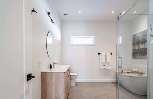 Argenteuil Regional County Municipality Cabin | Le Roitelet - Chaleureux, spa, en nature
