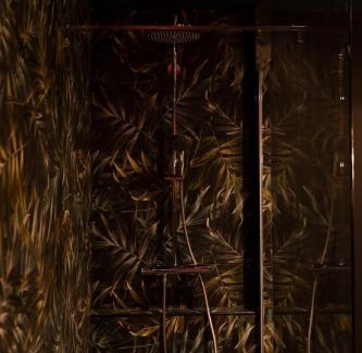 Les Gondoles Apartment | le rouge love room