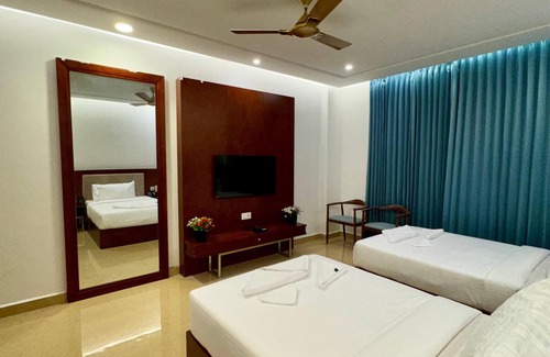Karaikal Hotel | Le Royale Palace