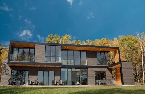 La Malbaie Villa | Le Ruisseau: luxurious villa in Charlevoix.