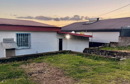 Sainte-Anne Villa | Le Rustique - Calm Creole house between volcano, nature and ocean on Reunion Island.