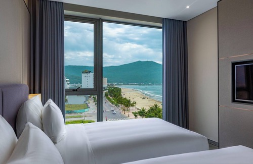 Son Tra Hotel | Le Sands Oceanfront Danang Hotel
