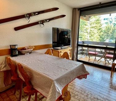 Ancelle Apartment | Le SAPET 4 couchages avec local a vélos