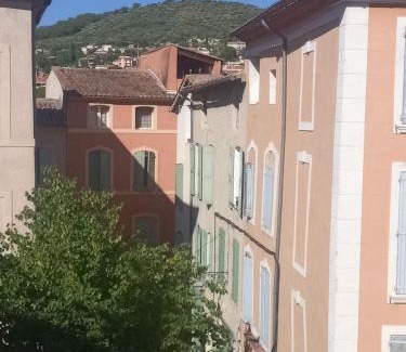 Manosque Apartment | le sept 2