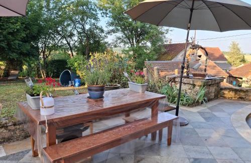 Metz-le-Comte Bed & Breakfast | Le Sept-Maison du XVII ème siècle