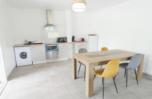 Herm House | Le serai