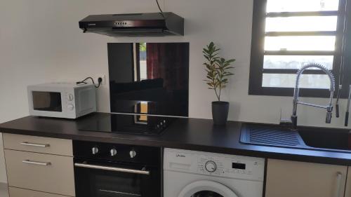 Saint-Pierre De La Reunion Apartment | Le Shanti - la paix