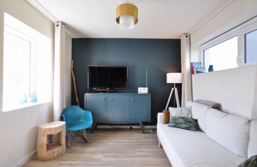 Rochefort House | Le sourire - Maison avec Jardin, Bureau & BBQ