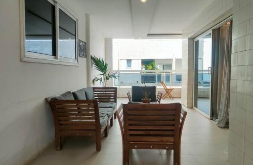 Same Apartment | Le spacieux bord de mer