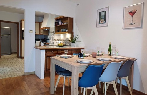 Sarreguemines Apartment | Le Spacieux - centre-ville - 4 chambres - 8 pers