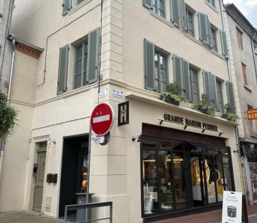Montbrison Apartment | Le studio Grande Maison Perrier