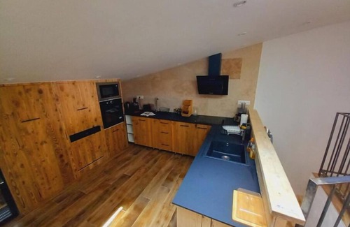 Enchastrayes Apartment | Le Super Refuge de L'ecureuil