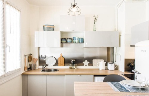 Patte d'Oie Apartment | Le Suzon by Cocoonr
