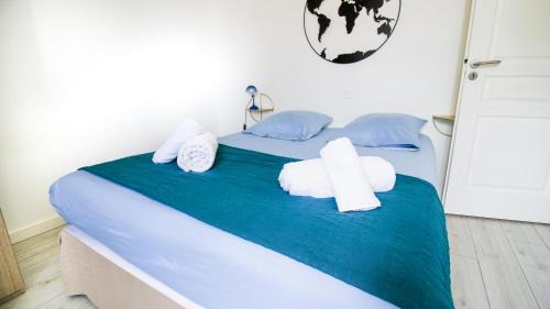 Troyes Apartment | Le Tamaris, Garage privé hauteur limitée, Calme, Confort