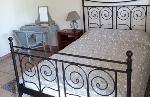 Hanc Cottage | Le Tilleul 3 bedroom Luxury Gite with Onsite Swimming Pool and Amazing Gardens
