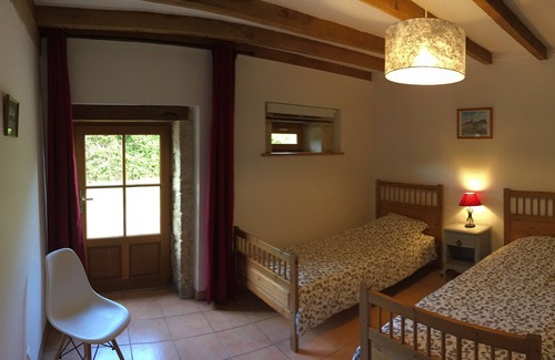 Hanc Cottage | Le Tilleul 3 bedroom Luxury Gite with Onsite Swimming Pool and Amazing Gardens