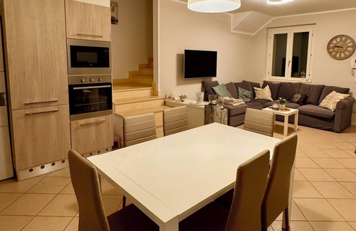 Peschiera del Garda House | Le Torrette Fourteen, TOP location, top terraced house, a few minutes walk to the lake/center