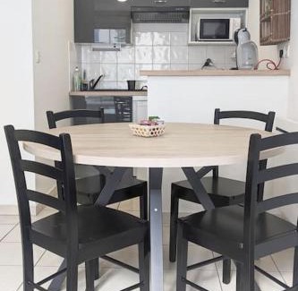 Chalezeule Apartment | Le Trendy - Parking Wifi Piscine