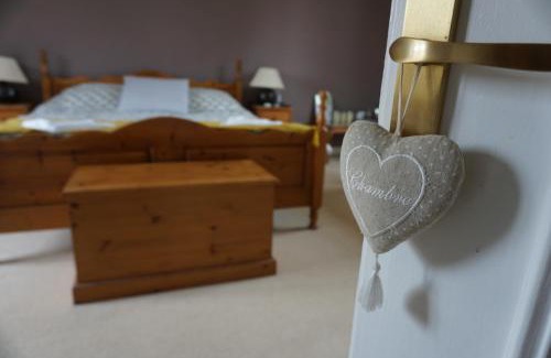 Saint-Yrieix-la-Perche Bed & Breakfast | Le Tulipier de la Serre