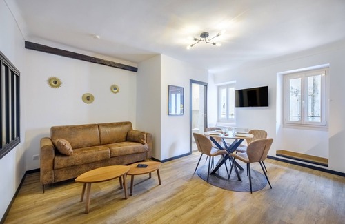 La Turbie Apartment | Le Turbiasque - apt climatisé - 500m de la plage