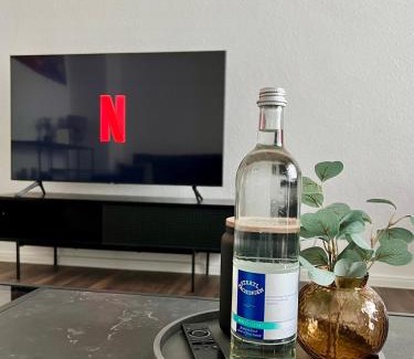 Zentrum-Nord Apartment | LE Vacation City Nord Apartment, Terrasse, Küche, Netflix, Free TV