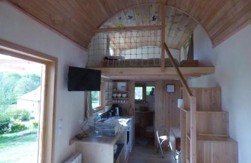 Saint-Hilaire-du-Maine Bed & Breakfast | le Vallon des 5 Roses
