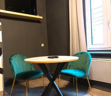 Henin-Beaumont Apartment | Le Velvet