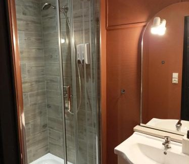 Henin-Beaumont Apartment | Le Velvet