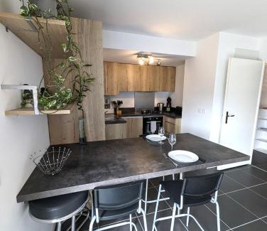 Bayonne Apartment | Le Verdure YourHostHelper