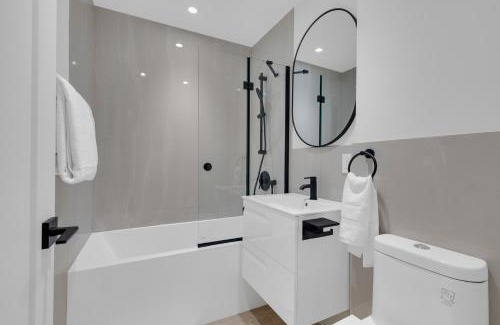 Cote-Des-Neiges—Notre-Dame-De-Grace Apartment | Le Victoria Midtown Mtl