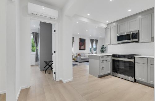 Cote-Des-Neiges—Notre-Dame-De-Grace Apartment | Le Victoria Midtown Mtl