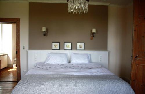 Confracourt Bed & Breakfast | Le vieux presbytère