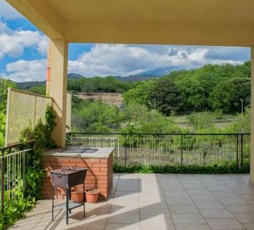 Adrano House | Le Vigne - Villa overlooking Etna