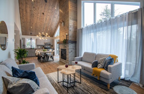 Saint Come Ski Chalet | Le Villa Joie: modern look/BBQ, Firepit and Spa