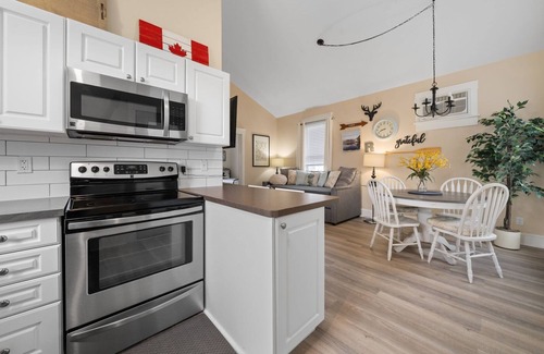 Cherry Valley House | Le Wapiti - 75 Butternut