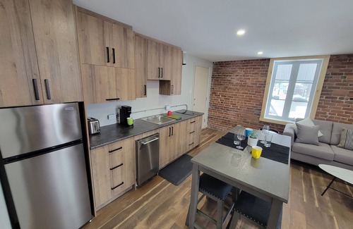 Saint-Raymond Apartment | Le Waynewright