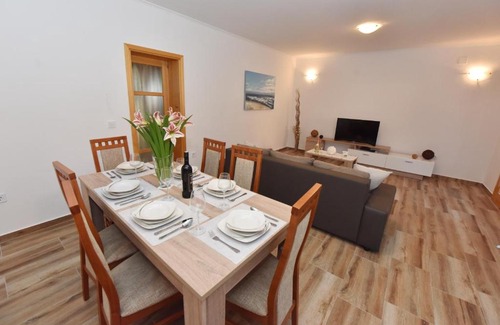 Sibenik Apartment | LEA