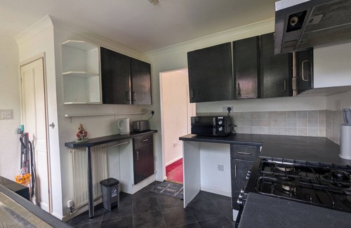 Harborne Apartment | Leabon Grove House - 3 bed 1 and half bath