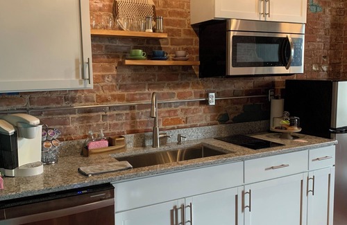 Lewisburg Apartment | Leader Loft, Cozy and Quaint