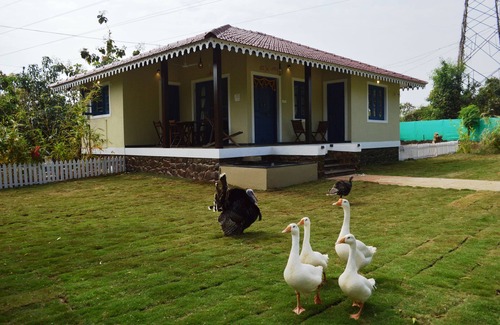 Alibaug House | Leaf Exotica Bungalow At Alibag