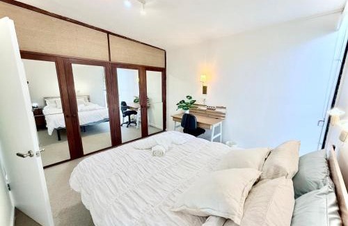 Ferny Hills House | Leafy 3-Bedroom Escape to Nature-Air Conditioned with Smart Entry