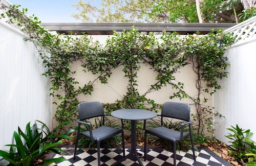 Lewisham Apartment | Leafy and Tranquil Inner West Studio Apartment