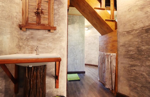 Chang Phueak Cottage | Leafy Greens Chiangmai : Mushroom House M1