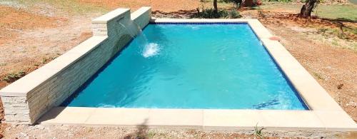 Linden House | Leafy home in the heart of Linden with Pool