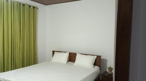 Thalaramba Villa | Leafy Villa