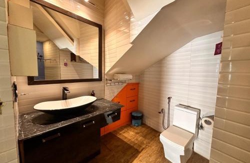 Mahipalpur Extension Apartment | Leafyinn Stylish Studio